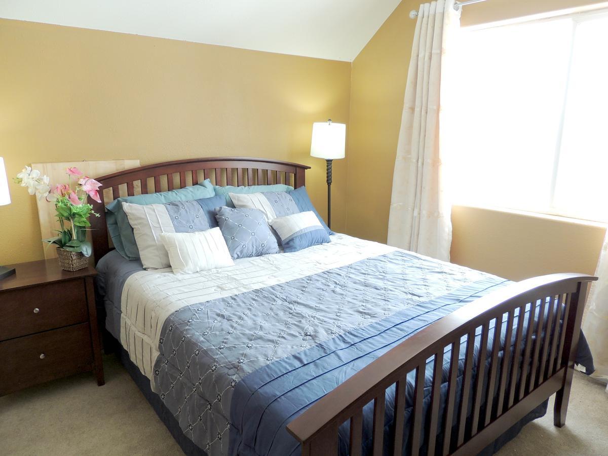 Falcon'S Nest Bed And Breakfast Талкитна Екстериор снимка